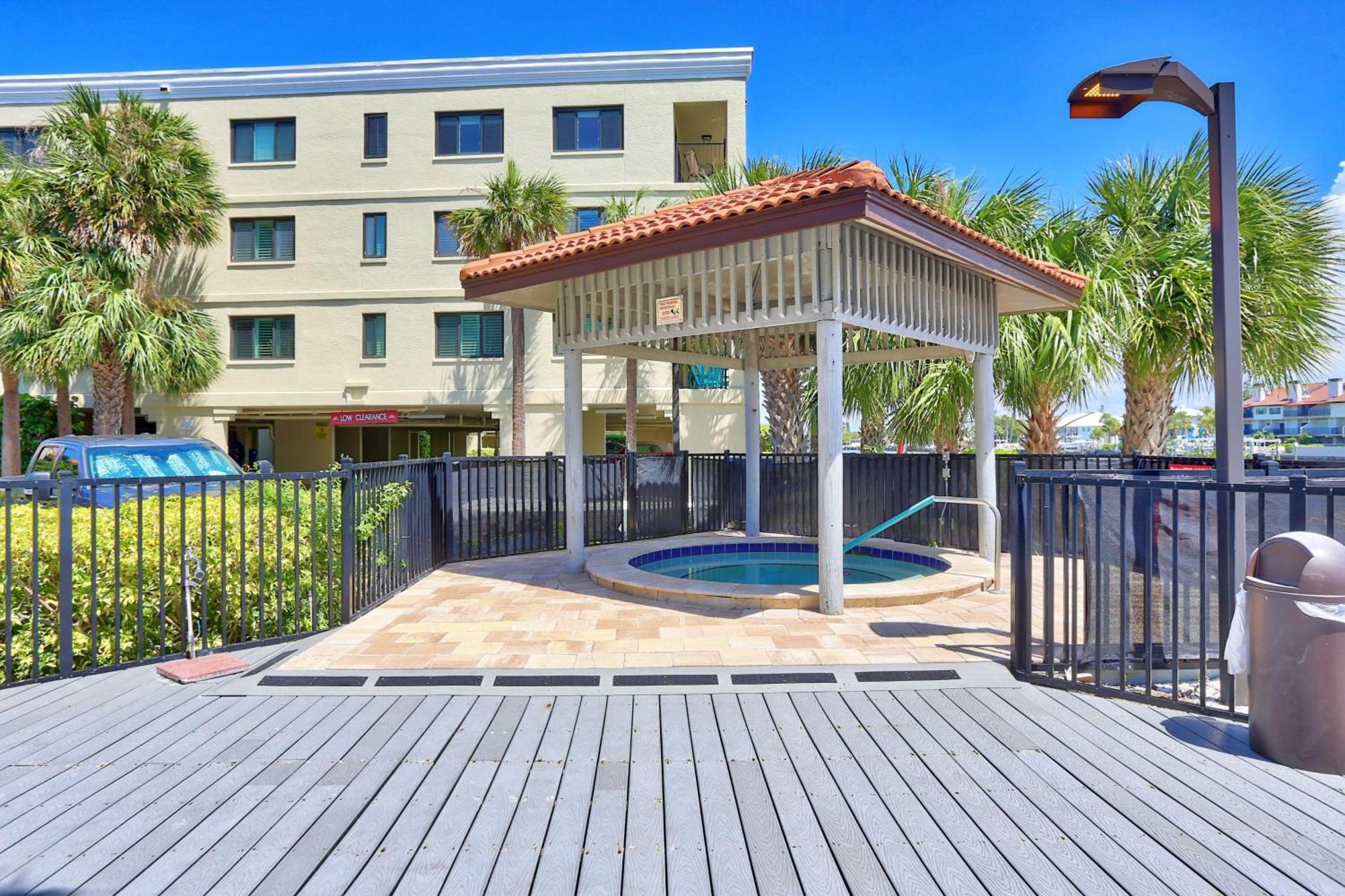 Land'S End 11-406 Beach Front - Premier Villa St. Pete Beach Dış mekan fotoğraf